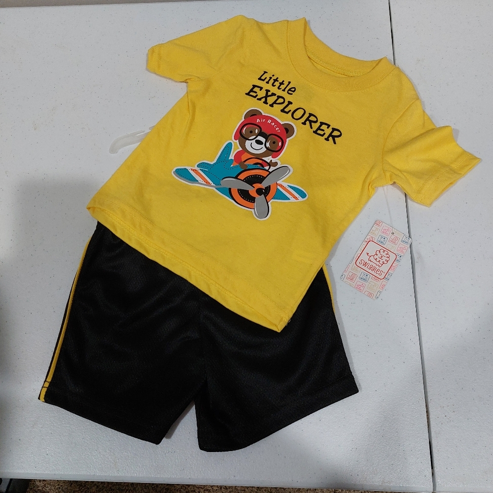 Swiggles 2-piece Shorts & T-shirt Boys Size 18 months
